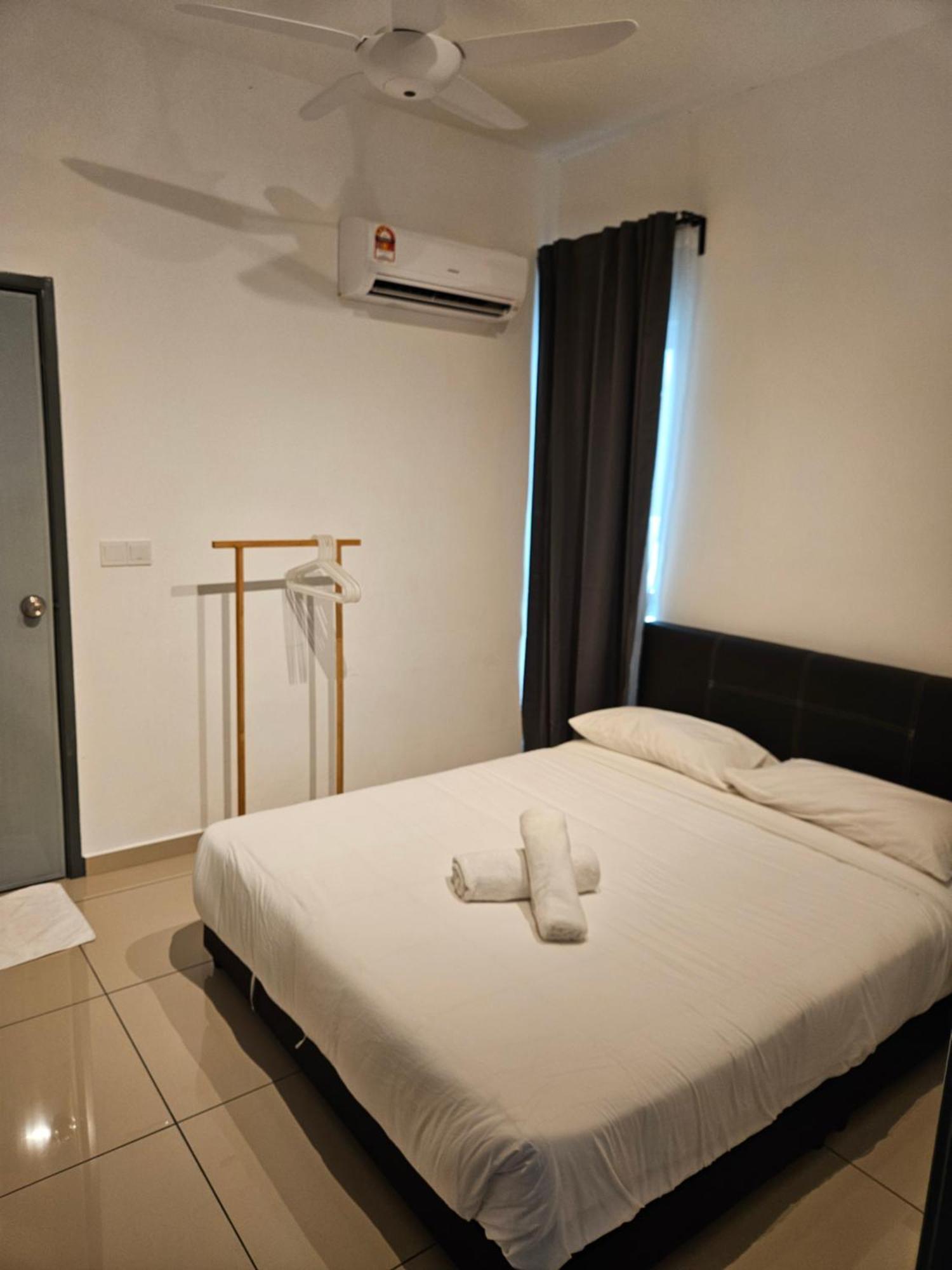 Apartment Metropol Serviced Perda *
