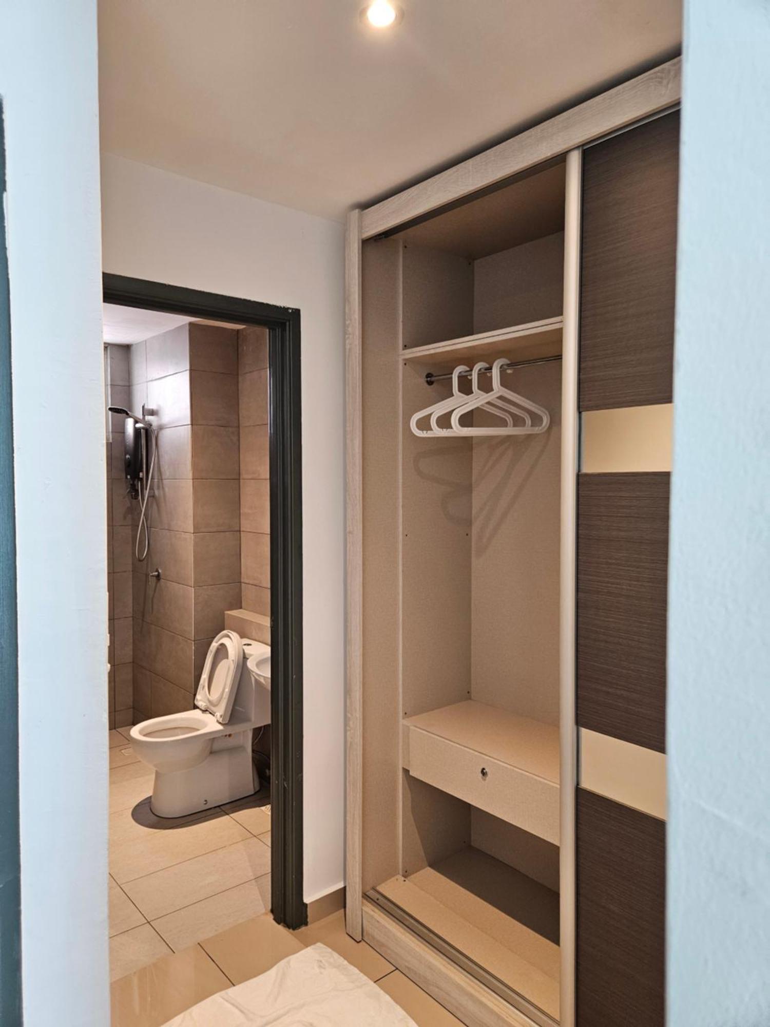 Metropol Serviced Perda *